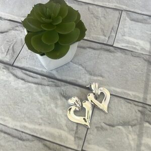 AVON bolt heart doorknocker pierced silver tone earrings